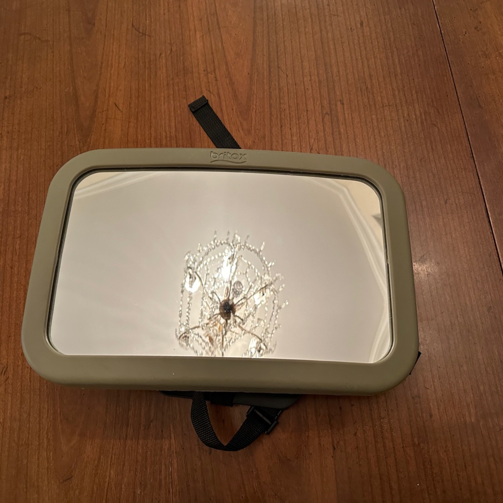 VGUC Britax Baby Car Mirror for Back Seat